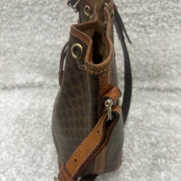 Celine Drawstring Macadam Triomphe Bucket Bag Leather - Picture 4 of 16